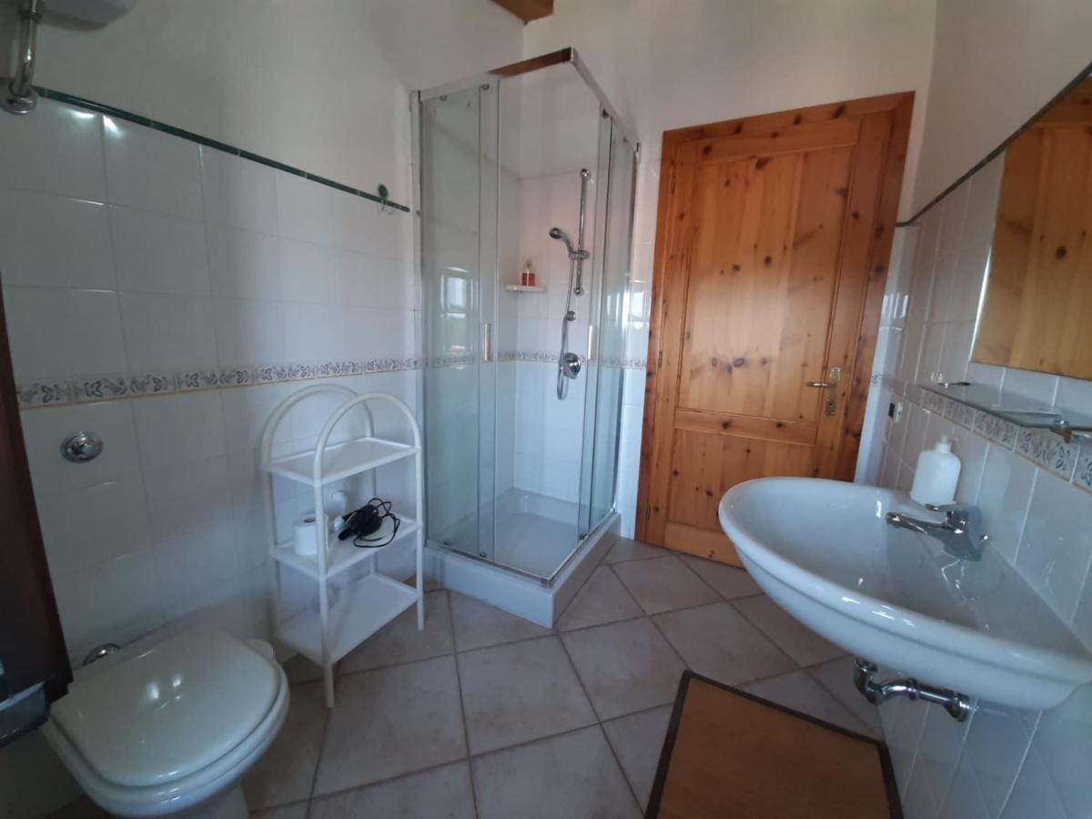 B&B Casa Ghiani Isili Exteriör bild